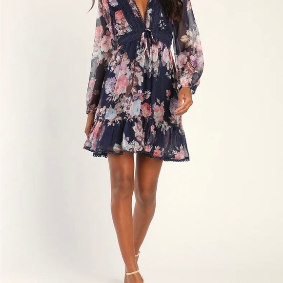 Blue Floral Mini Dress! - Picture 4 of 4